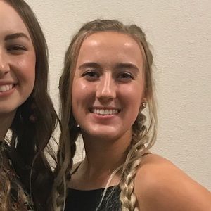 Meet your Posher, Olivia